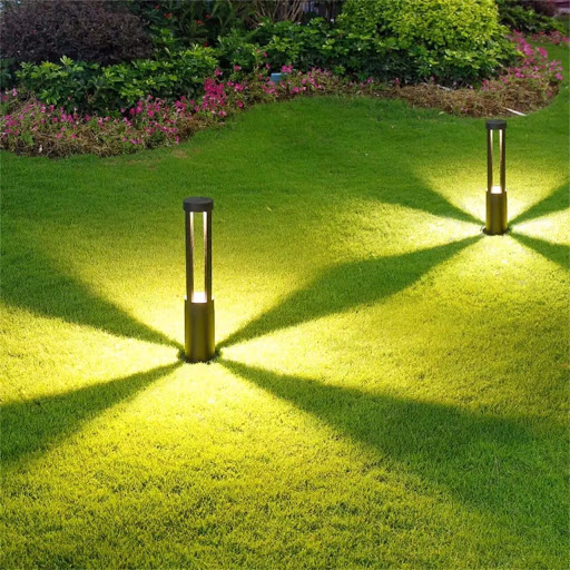 Đèn Solar Cho Khuôn Viên Và Sân Vườn